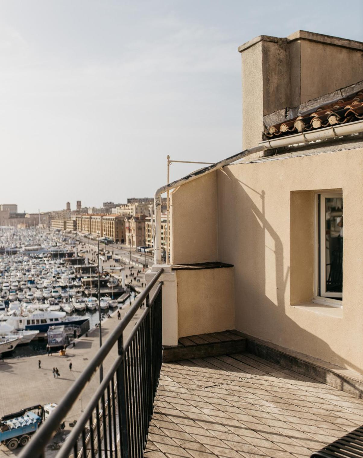 New Hotel Le Quai - Vieux Port Marseille Bagian luar foto